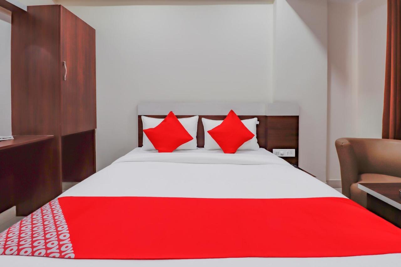 Oyo Flagship 80044 Royal Wood Deluxe Bangalore Exterior photo